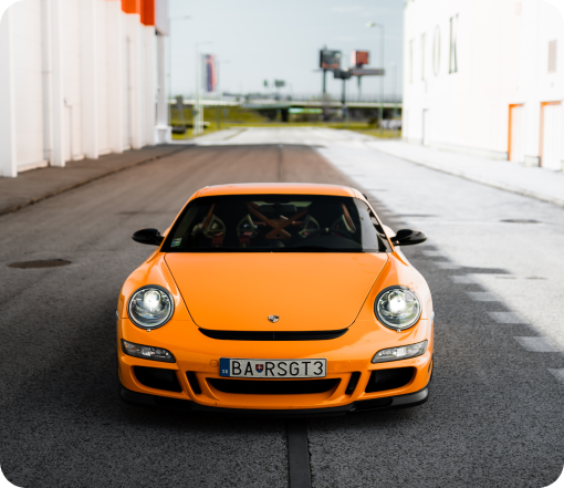 Showroom - Application presentation - supportive car image 